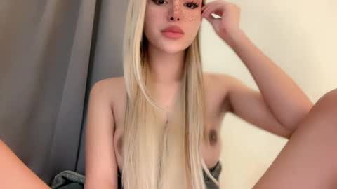 Snapshot of sexybite1 chatting on March 23, 10:30 am Seraphina Blaze online show from March 23, 10:30 am