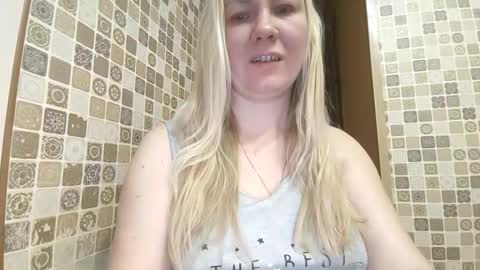 Lana online show from January 1, 6:58 am