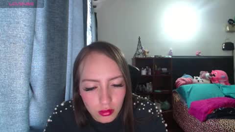 Snapshot of sexyblondiey chatting on October 16, 8:54 pm sexyblondiey online show from October 16, 8:54 pm