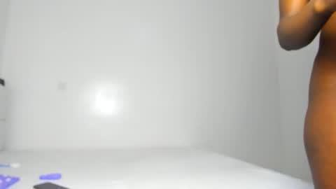 Snapshot of sexybootydoll chatting on May 10, 8:58 pm sexybootydoll online show from May 10, 8:58 pm