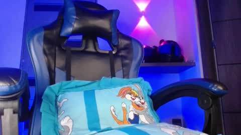 Iker online show from May 2, 10:20 am