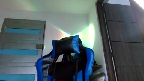 Snapshot of sexyboy_bigclit chatting on July 3, 12:00 pm Iker online show from July 3, 12:00 pm