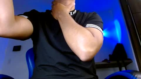 Snapshot of sexyboy_bigclit chatting on July 18, 1:48 pm Iker online show from July 18, 1:48 pm
