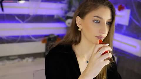 Celline online show from October 30, 5:42 am