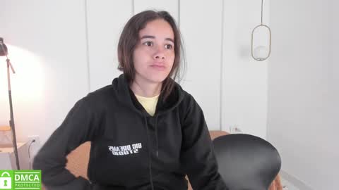 chanell and yina online show from January 23, 12:41 pm