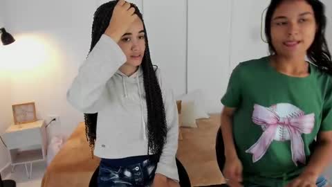 chanell and yina online show from February 25, 12:55 pm