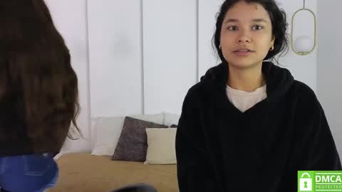 chanell and yina online show from September 20, 1:01 pm