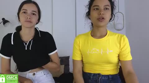 Snapshot of sexychanell_18 chatting on June 13, 1:42 pm chanell and yina online show from June 13, 1:42 pm