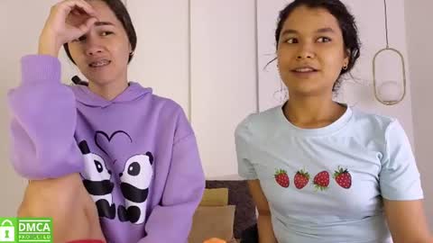 chanell and yina online show from July 5, 1:51 pm