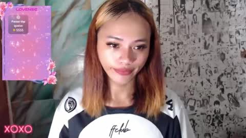 Miss Cheng online show from June 20, 7:49 pm