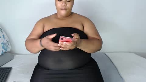 SEXYCHILL online show from November 30, 8:35 pm