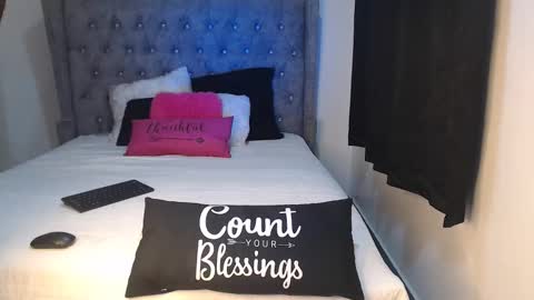 sexychocco online show from November 18, 3:56 am