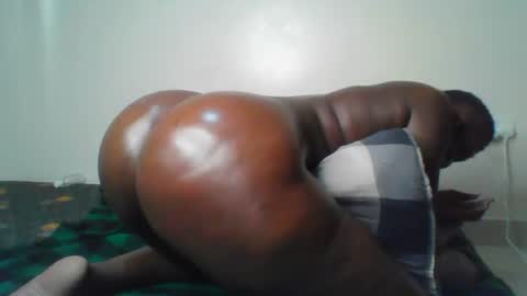 Snapshot of sexychoco2 chatting on July 3, 3:07 pm sexychoco2 online show from July 3, 3:07 pm
