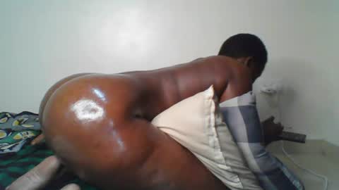 Snapshot of sexychoco2 chatting on July 7, 3:09 am sexychoco2 online show from July 7, 3:09 am