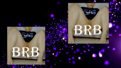 Snapshot of sexychubbyanna chatting on July 29, 6:11 am sexychubbyanna online show from July 29, 6:11 am