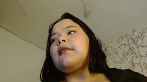 Snapshot of sexychubbyy chatting on November 9, 3:05 am Eva online show from November 9, 3:05 am