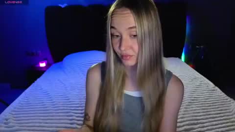 Snapshot of sexycocobutt chatting on June 19, 2:32 pm Sophia online show from June 19, 2:32 pm