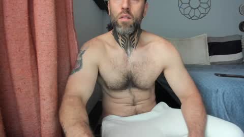 Snapshot of sexycolombian2022 chatting on January 4, 3:17 pm Antonioylola online show from January 4, 3:17 pm