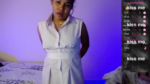 Snapshot of sexydiabliita chatting on May 10, 11:10 pm sexydiabliita online show from May 10, 11:10 pm