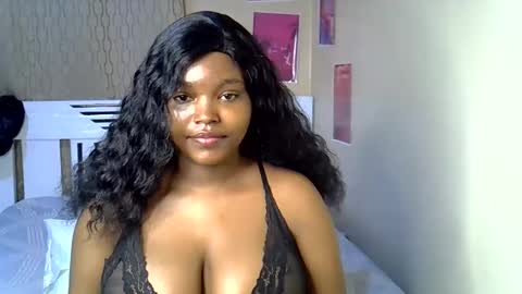 Snapshot of sexydiva30 chatting on May 30, 8:39 pm Nightnurse online show from May 30, 8:39 pm