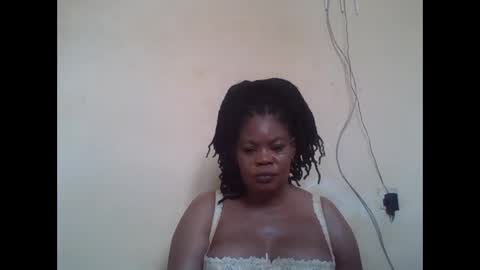 Snapshot of sexydove2 chatting on May 23, 7:24 am EMILY online show from May 23, 7:24 am