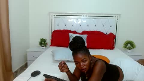 Snapshot of sexyebony256 chatting on January 26, 8:36 am SexyEbony online show from January 26, 8:36 am