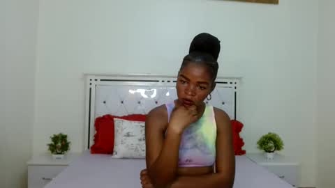 Snapshot of sexyebony256 chatting on February 8, 5:18 am SexyEbony online show from February 8, 5:18 am