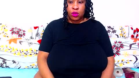 Snapshot of sexyebonylove89 chatting on September 16, 4:13 am sexyebonylove89 online show from September 16, 4:13 am