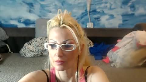 Snapshot of sexyeni chatting on January 15, 10:13 pm ENI pvt moan your name WHEN I M NOT online you tell me in SNAPCHAT deal yes add me... FREE TWITTER magiconline101...... online show from January 15, 10:13 pm