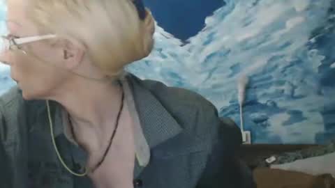 Snapshot of sexyeni chatting on February 7, 11:03 pm ENI pvt moan your name WHEN I M NOT online you tell me in SNAPCHAT deal yes add me... FREE TWITTER magiconline101...... online show from February 7, 11:03 pm