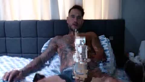 Snapshot of sexyfitdaddy chatting on July 7, 11:47 am Sexy Fit Daddy online show from July 7, 11:47 am