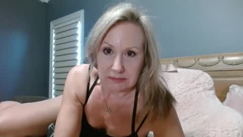 LisaisLuscious online show from January 14, 9:20 pm