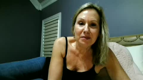 LisaisLuscious online show from June 22, 2:25 pm