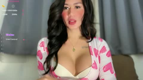 gigi online show from March 17, 2:09 pm