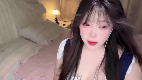 Snapshot of sexygirl_cici chatting on June 10, 3:44 pm sexygirl_cici online show from June 10, 3:44 pm
