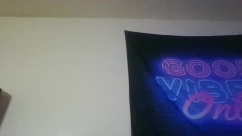 Snapshot of sexyhoneyyy chatting on October 30, 5:09 am sexyhoneyyy online show from October 30, 5:09 am