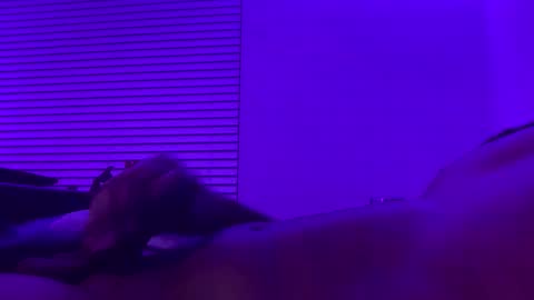 sexyhornyman1993 online show from September 28, 3:56 am