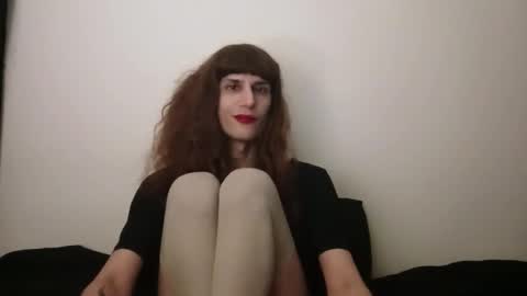 Snapshot of sexyirishcat chatting on October 11, 2:22 am elsathedarlin online show from October 11, 2:22 am