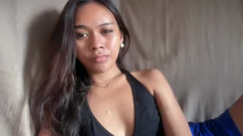 Snapshot of sexykarina_ chatting on June 22, 12:45 am Karina3 online show from June 22, 12:45 am