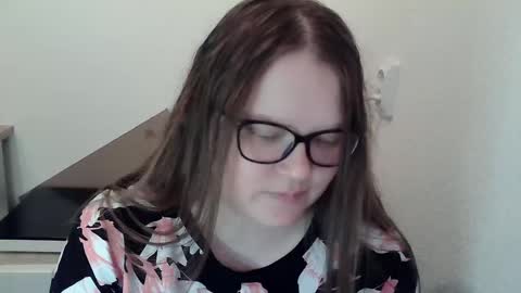 Kate online show from December 5, 2:11 pm