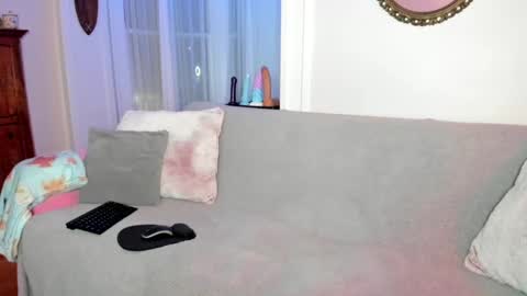 Snapshot of sexykittycouple chatting on September 29, 3:55 am Peaches Justin online show from September 29, 3:55 am