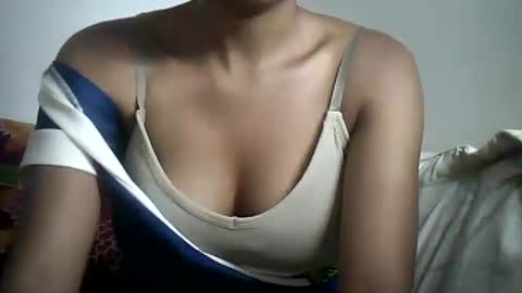 sexylarra12 online show from December 13, 7:58 am