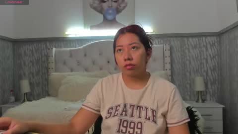laura online show from April 21, 11:27 am