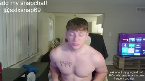 Snapshot of sexylax69 chatting on November 3, 1:40 am sexylax69 online show from November 3, 1:40 am