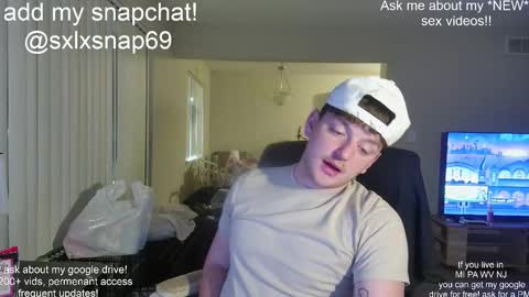 Snapshot of sexylax69 chatting on November 19, 1:38 am sexylax69 online show from November 19, 1:38 am