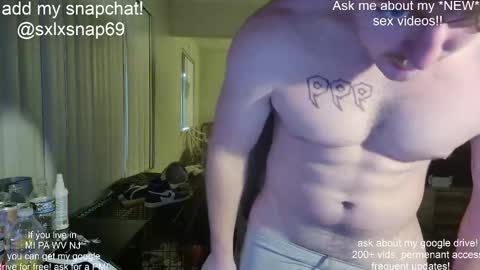 Snapshot of sexylax69 chatting on November 26, 1:39 am sexylax69 online show from November 26, 1:39 am