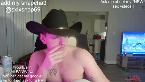 Snapshot of sexylax69 chatting on November 27, 1:07 am sexylax69 online show from November 27, 1:07 am