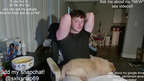 Snapshot of sexylax69 chatting on December 3, 1:46 am sexylax69 online show from December 3, 1:46 am