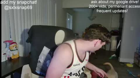 Snapshot of sexylax69 chatting on December 16, 1:10 am sexylax69 online show from December 16, 1:10 am