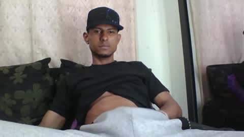 Sexy leon online show from June 5, 9:42 pm